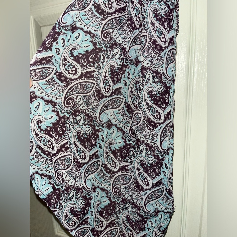 Express Sheer Paisley Print Scarf • 12” x 100”